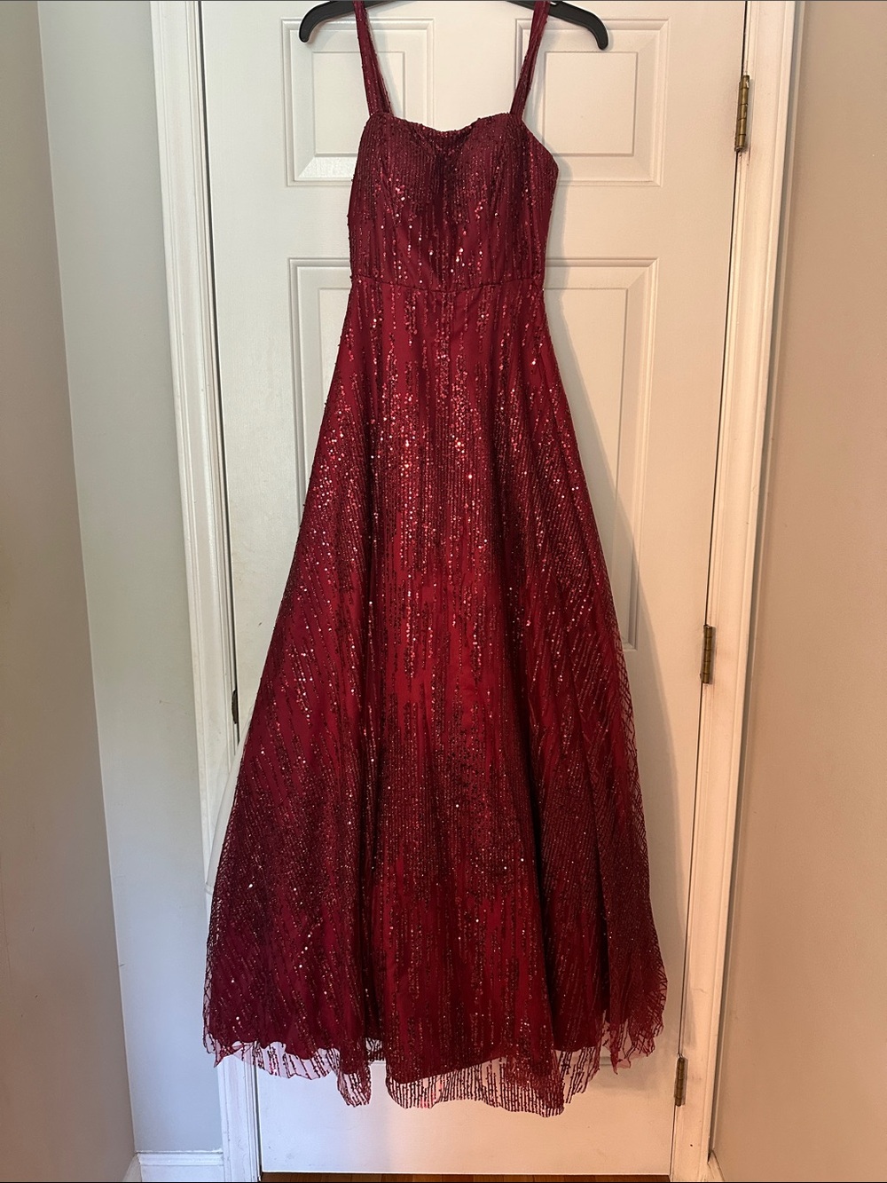Elegant Red Sequin Prom Dress with Spaghetti Straps